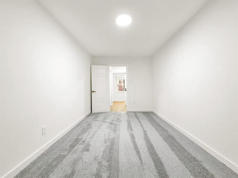 2633 Locksley, Irving TX 75061 - Photo 35