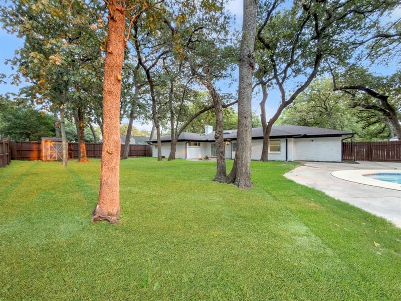 2633 Locksley, Irving TX 75061 - Photo 39
