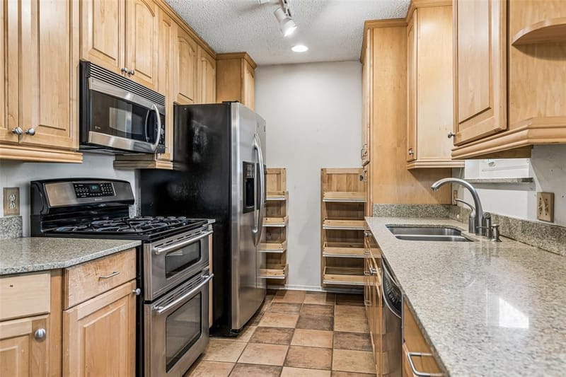 2508 Denbury Drive, Fort Worth TX 76133 - Photo 13