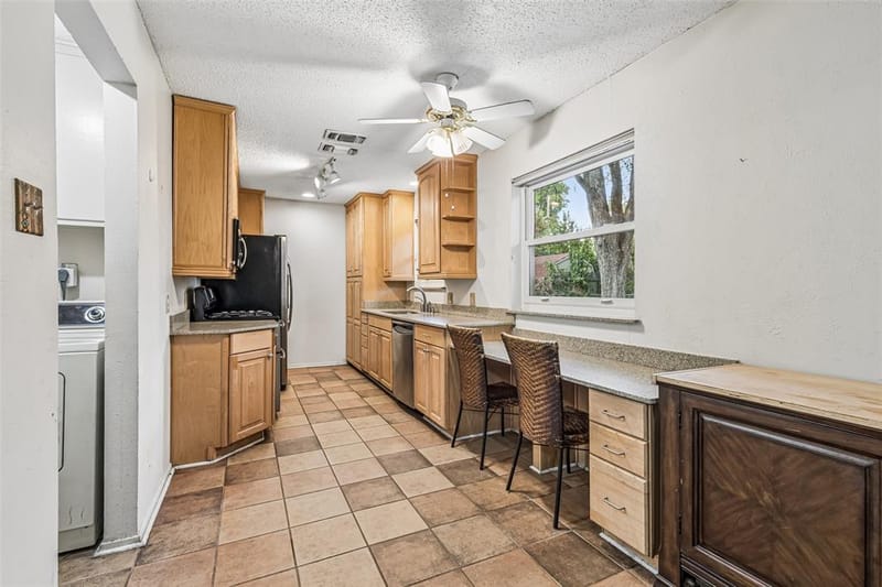 2508 Denbury Drive, Fort Worth TX 76133 - Photo 12