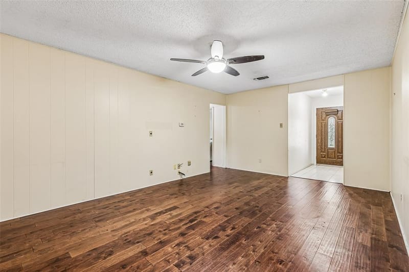 2508 Denbury Drive, Fort Worth TX 76133 - Photo 8