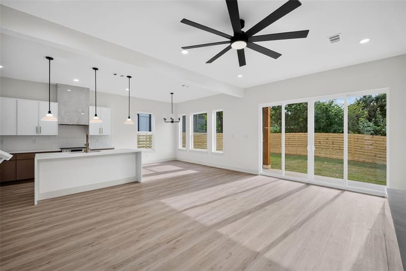 341 Bonnie View Road, Dallas TX 75203 - Photo 11