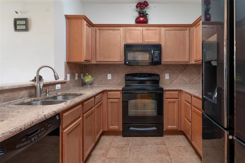 2709 Olympic Park Drive, Grand Prairie TX 75050 - Photo 10
