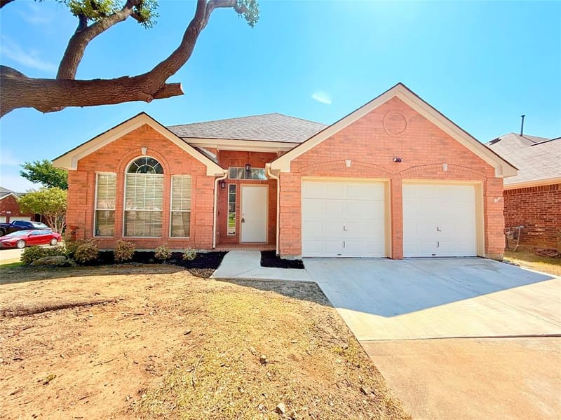 7960 Salmon Run Way, Fort Worth TX 76137