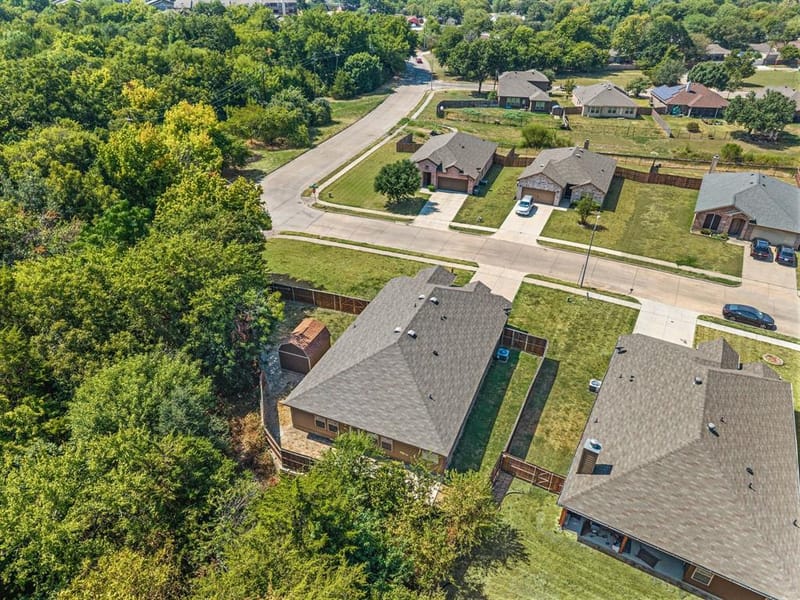 1800 Kings Cross Drive, Lancaster TX 75134 - Photo 27