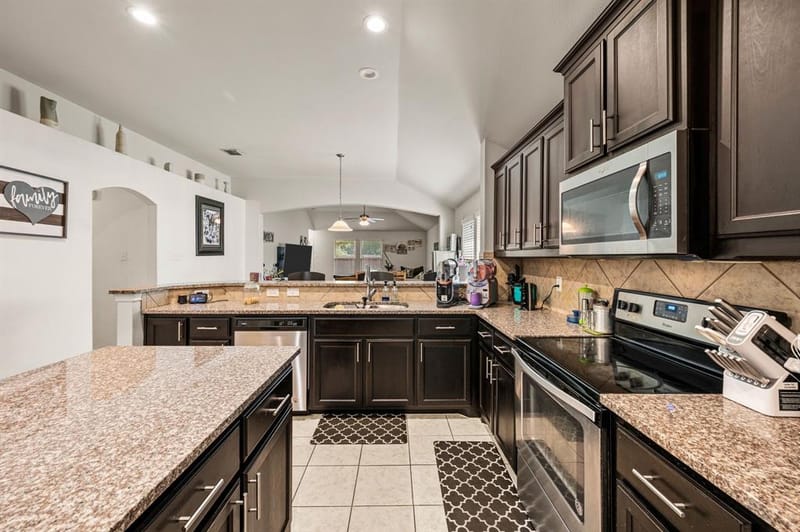 1800 Kings Cross Drive, Lancaster TX 75134 - Photo 13
