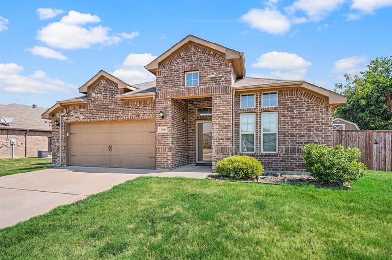 1800 Kings Cross Drive, Lancaster TX 75134 - Photo 3