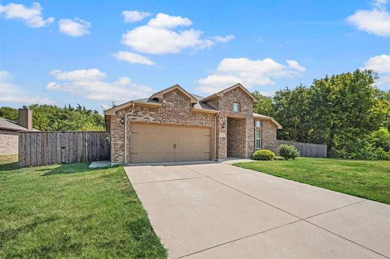 1800 Kings Cross Drive, Lancaster TX 75134 - Photo 32