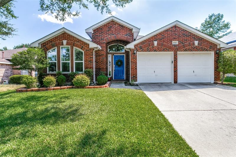 6721 Day Drive, Fort Worth TX 76132