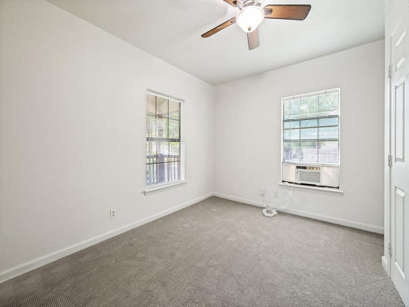 541 Denison Street, Gainesville TX 76240 - Photo 13