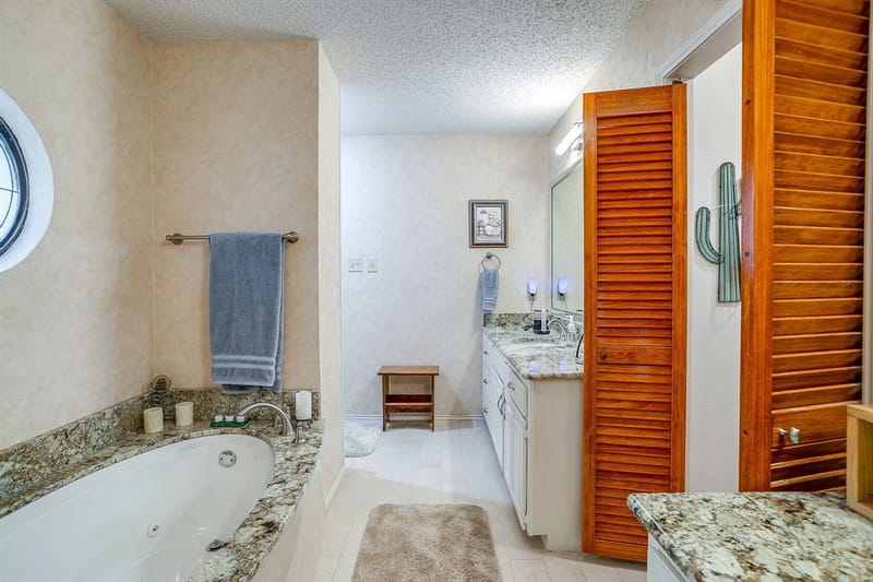 10100 Crestline Trail, Burleson TX 76028 - Photo 24