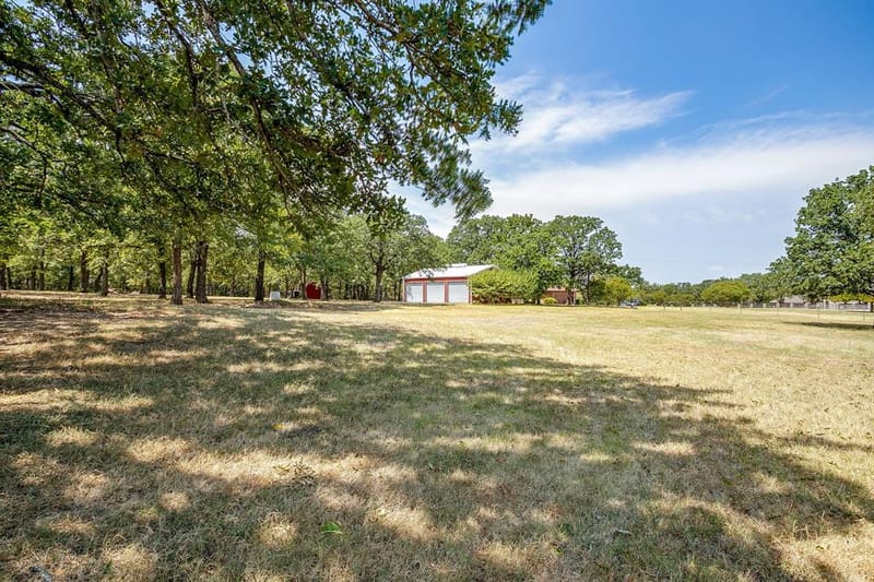 10100 Crestline Trail, Burleson TX 76028 - Photo 38