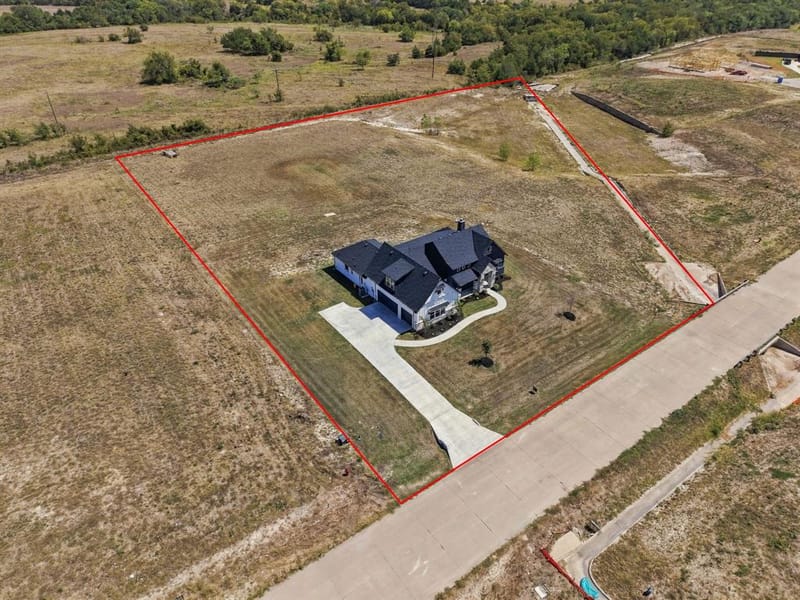 251 Marie Lane, Waxahachie TX 75167 - Photo 2