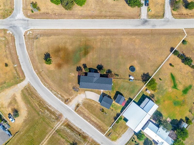 1212 Alliance Boulevard, Rhome TX 76078 - Photo 36