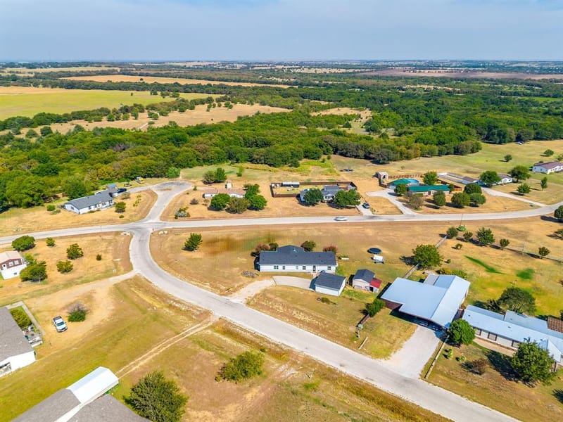 1212 Alliance Boulevard, Rhome TX 76078 - Photo 38