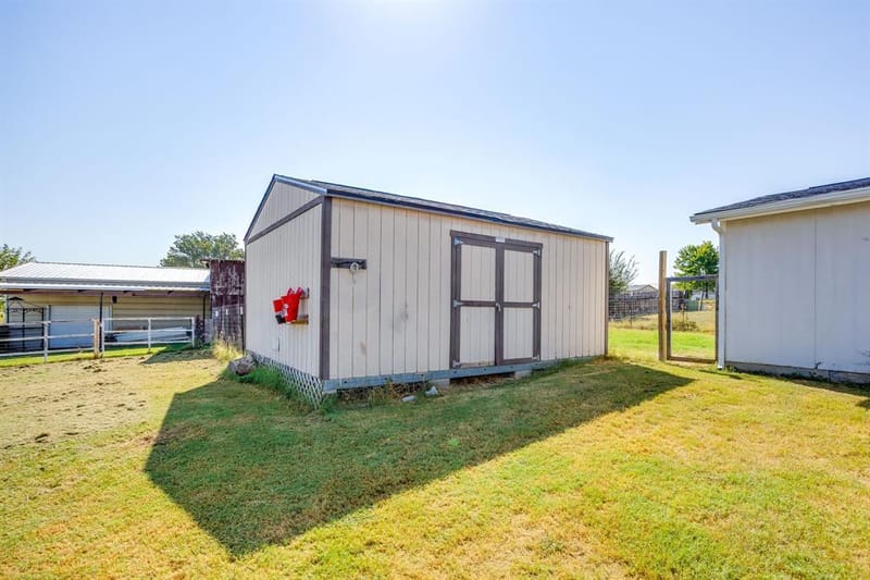 1212 Alliance Boulevard, Rhome TX 76078 - Photo 31
