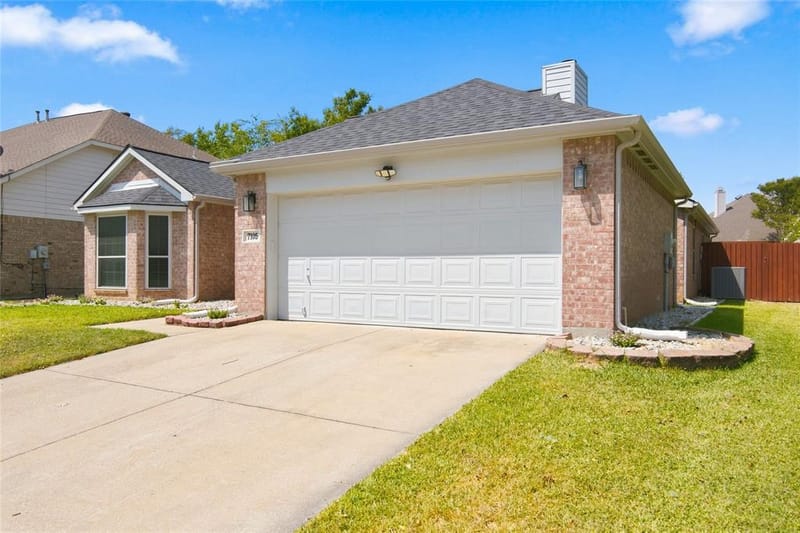 7105 Isle Royale Drive, Fort Worth TX 76137 - Photo 3