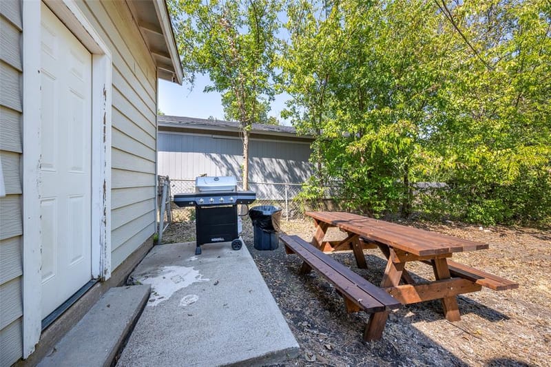 509 Circle Drive, Arlington TX 76010 - Photo 26