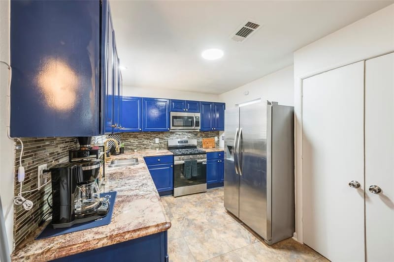 509 Circle Drive, Arlington TX 76010 - Photo 11