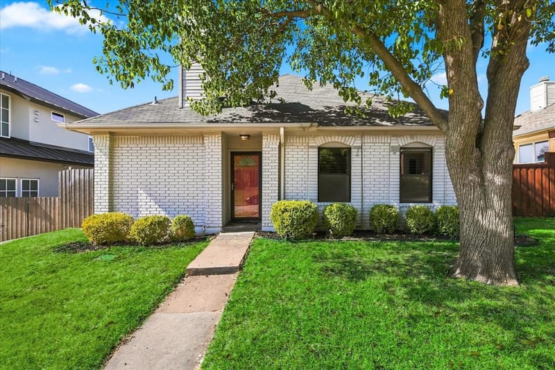 4311 Harvest Hill Road, Carrollton TX 75010