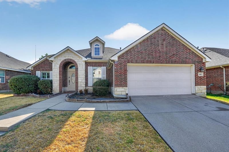 4507 Foxmeadow Trail, Arlington TX 76017 - Photo 3