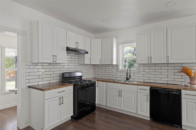 1212 Earl Street, Commerce TX 75428 - Photo 10