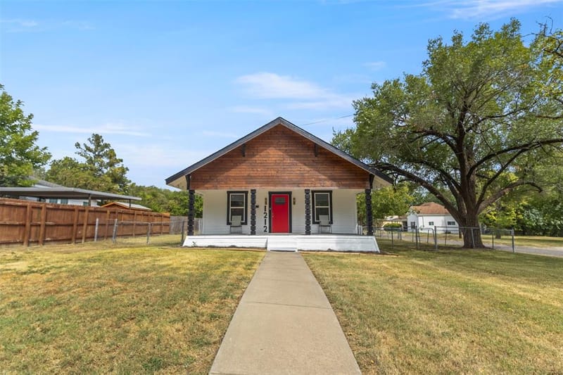 1212 Earl Street, Commerce TX 75428 - Photo 33
