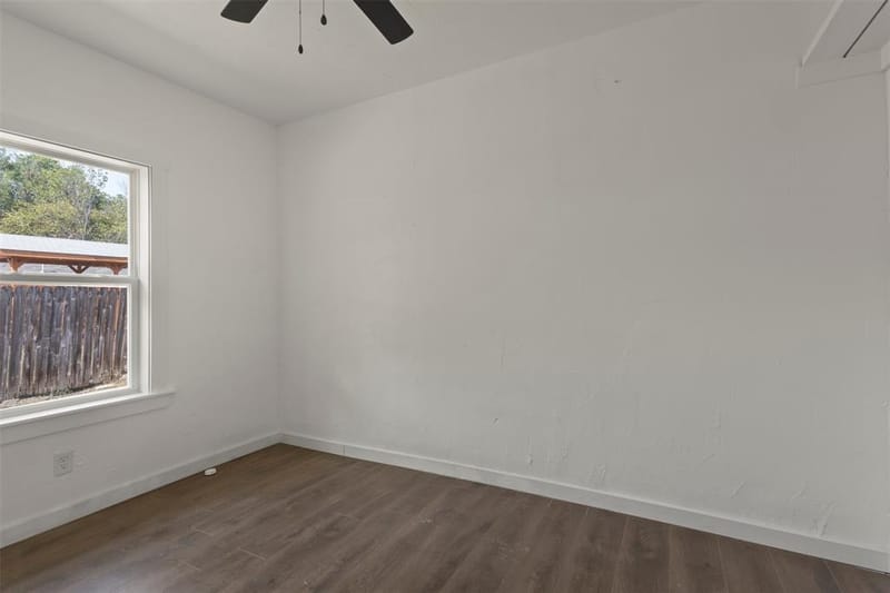 1212 Earl Street, Commerce TX 75428 - Photo 18