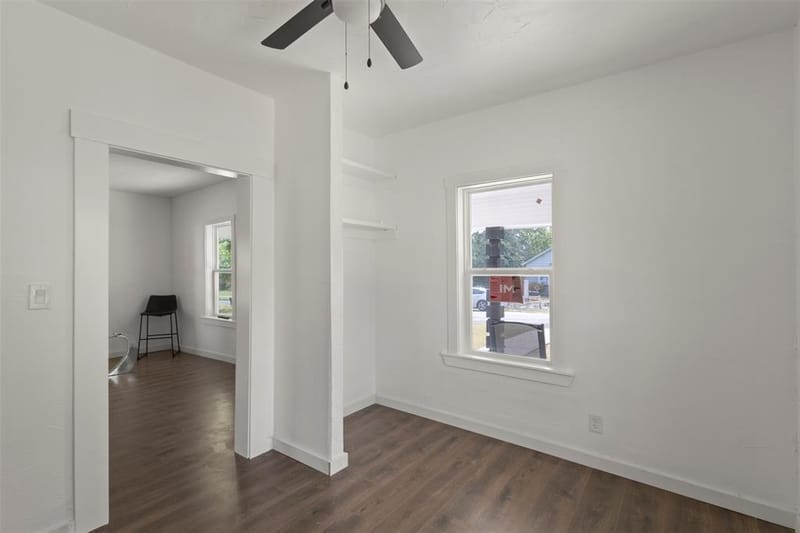 1212 Earl Street, Commerce TX 75428 - Photo 15