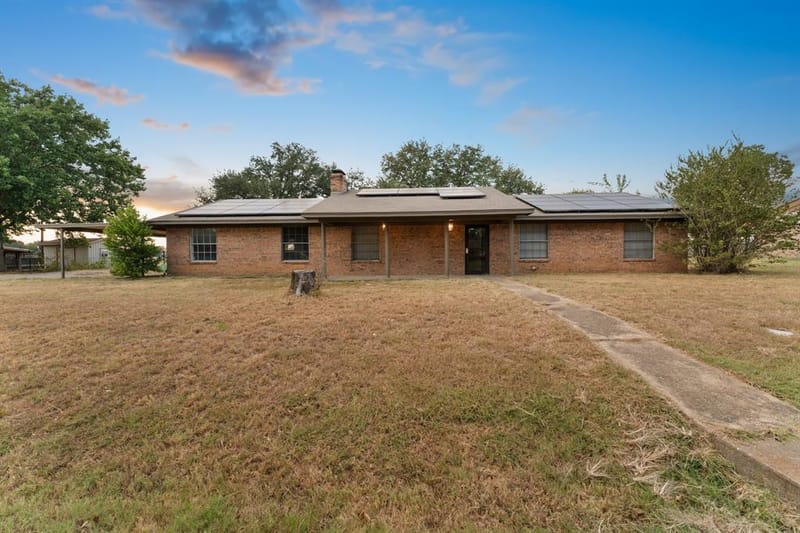 623 E Kempner Street, Mabank TX 75147
