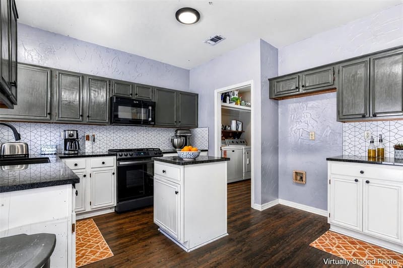 5203 Rio Court, Arlington TX 76017 - Photo 11