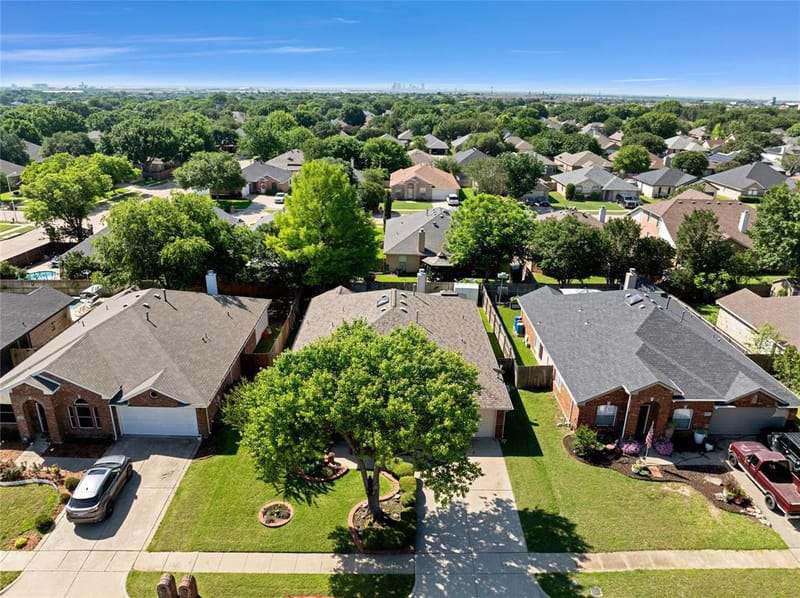 1065 Springhill Drive, Saginaw TX 76179 - Photo 32