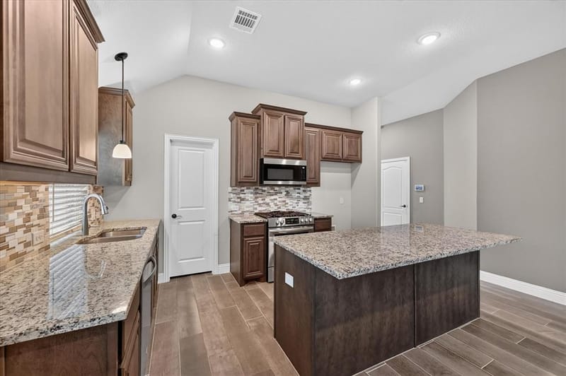 1941 Silverleaf Drive, Glenn Heights TX 75154 - Photo 16