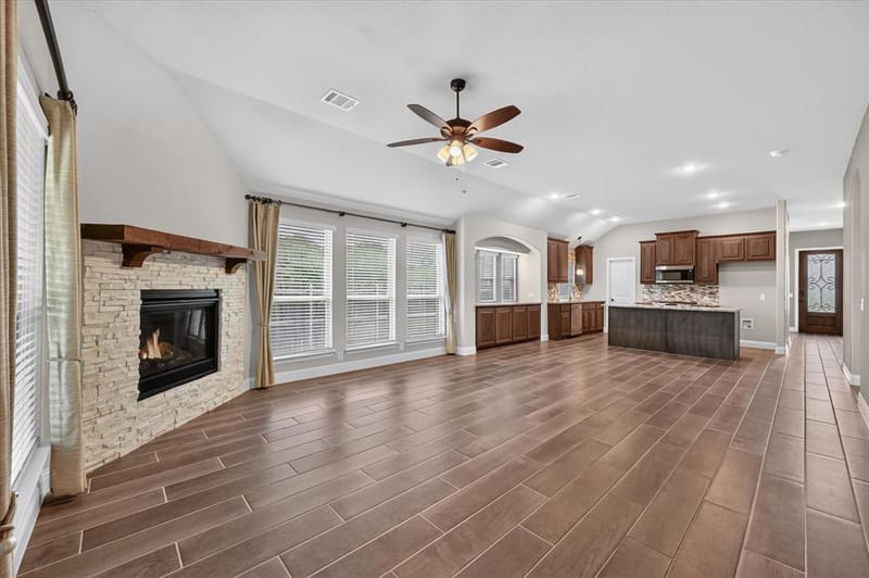1941 Silverleaf Drive, Glenn Heights TX 75154 - Photo 7