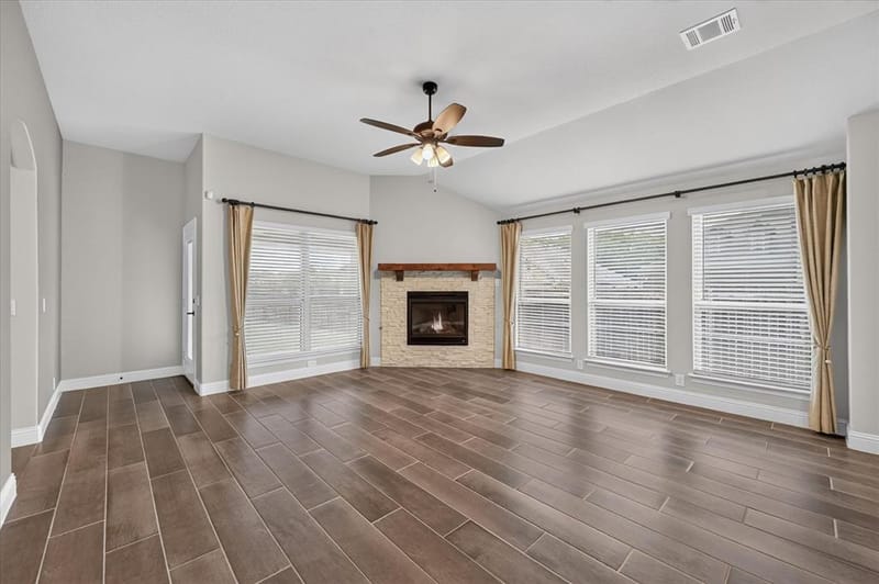 1941 Silverleaf Drive, Glenn Heights TX 75154 - Photo 9