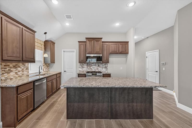 1941 Silverleaf Drive, Glenn Heights TX 75154 - Photo 15