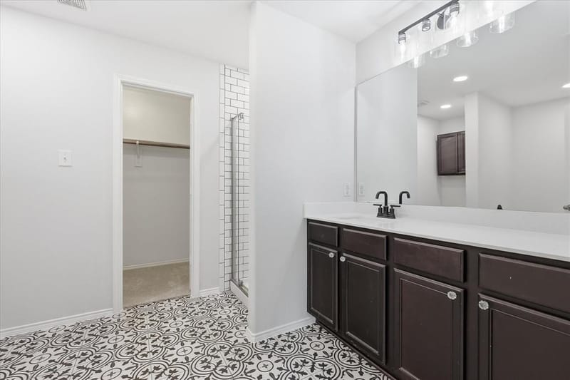 3900 Oceanview Drive, Denton TX 76208 - Photo 8