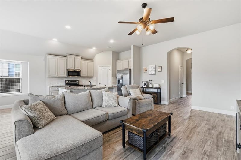 211 Nickolas Drive, Princeton TX 75407 - Photo 5
