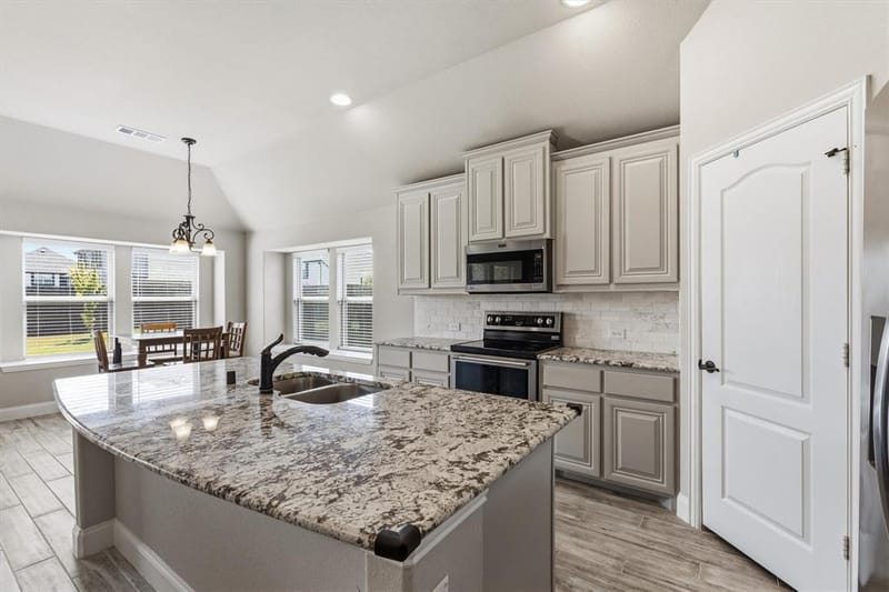 211 Nickolas Drive, Princeton TX 75407 - Photo 9