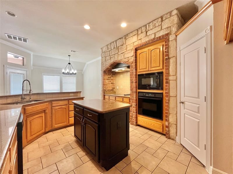 245 Spring Creek Court, Paradise TX 76073 - Photo 6