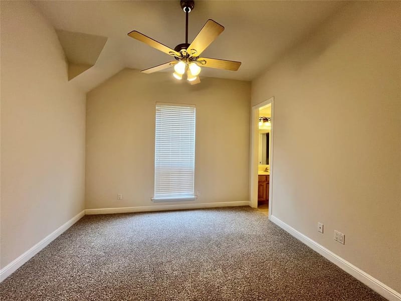 245 Spring Creek Court, Paradise TX 76073 - Photo 16