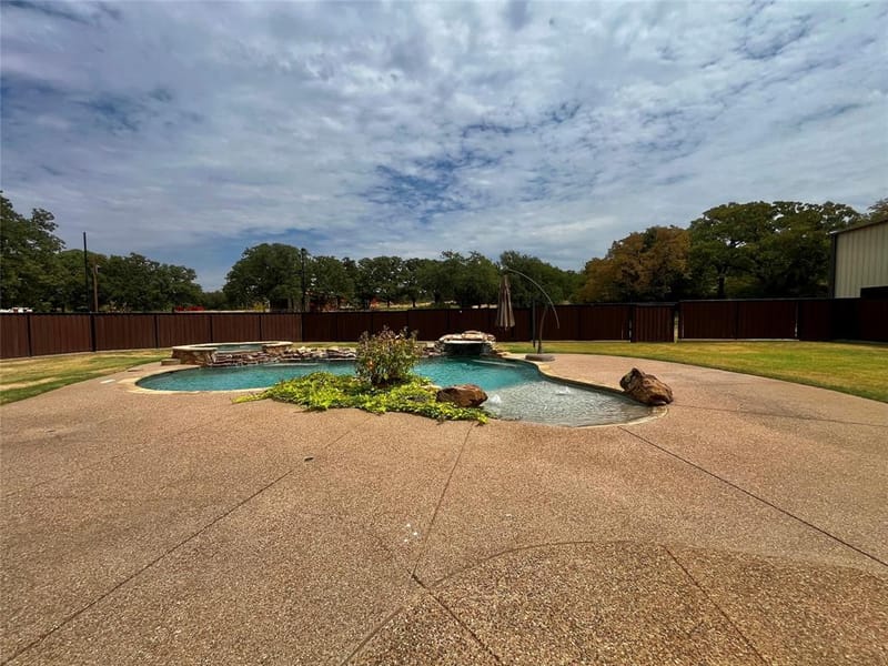 245 Spring Creek Court, Paradise TX 76073 - Photo 26