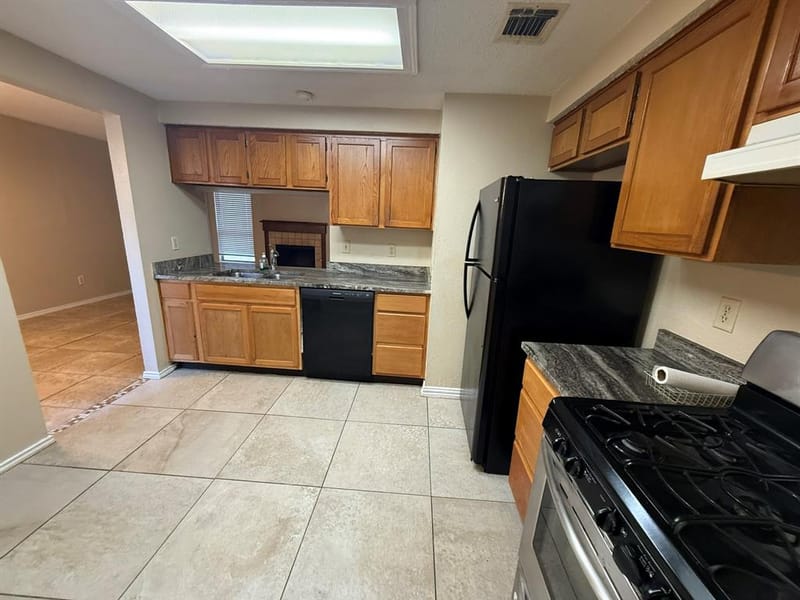 4922 Rolling Vista, Mesquite TX 75150 - Photo 6