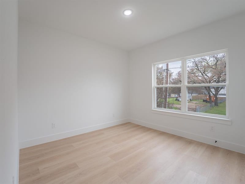 4715 Nome Street, Dallas TX 75216 - Photo 15