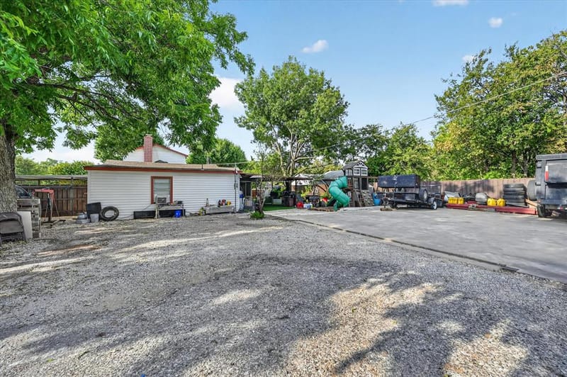 5800 Isbell Street, Sansom Park TX 76114 - Photo 28
