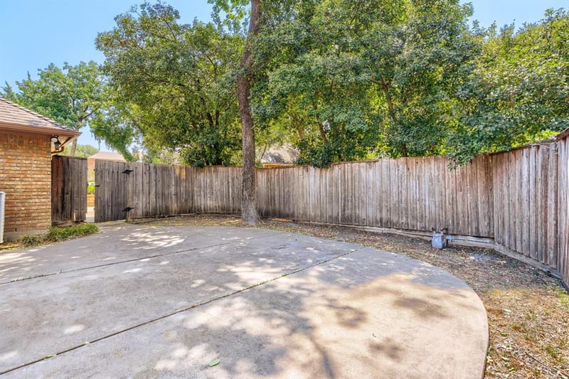 806 Royal Birkdale Drive, Garland TX 75044 - Photo 16