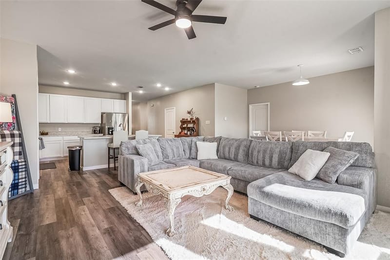 1048 Waverly Drive, Van Alstyne TX 75495 - Photo 15