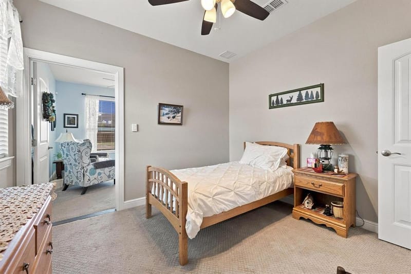 603 E Burks Street, Pilot Point TX 76258 - Photo 20