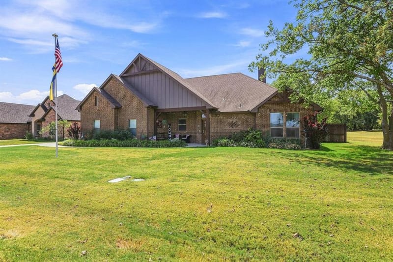 603 E Burks Street, Pilot Point TX 76258 - Photo 38