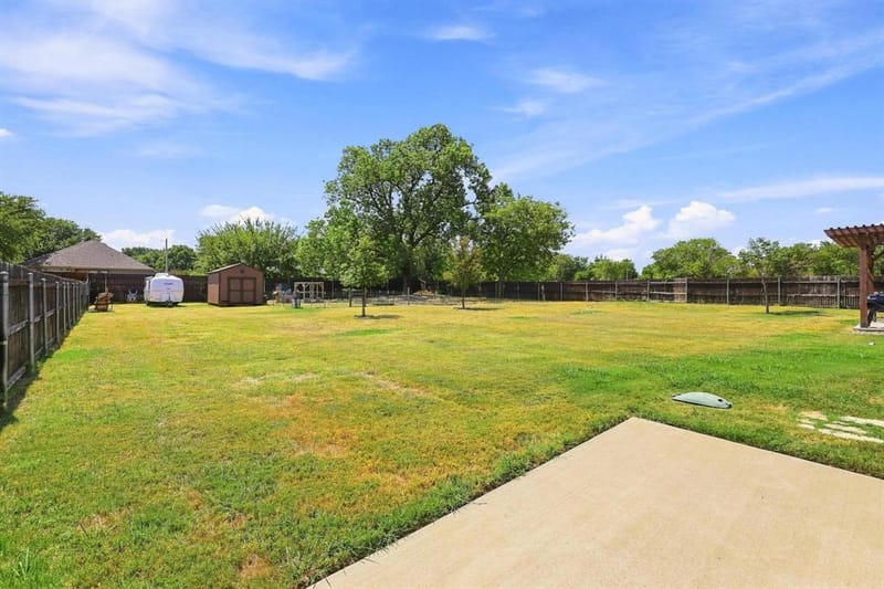 603 E Burks Street, Pilot Point TX 76258 - Photo 33